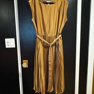 H&M Classic Bronze Sleeveless Dress